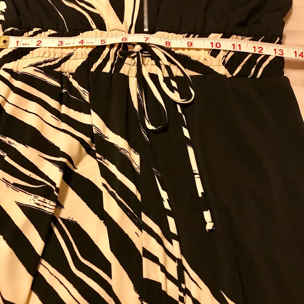Jumpsuit - Picture 6 of 8